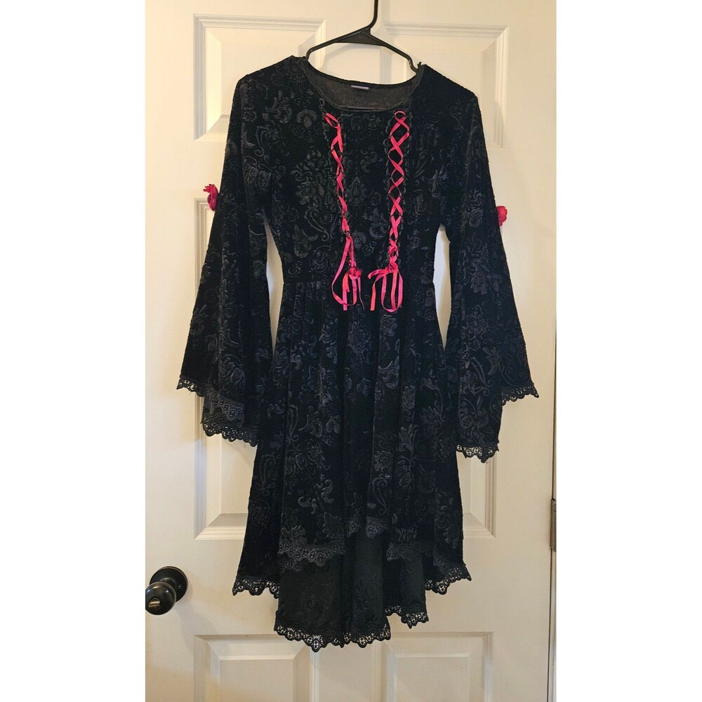 Gothic Halloween Costume Kids Size XL Black & Red Velvet Lace Up Dress Up Spirit